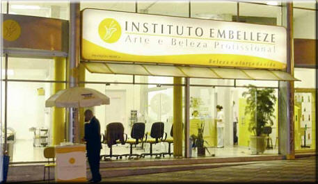 Instituto Embelleze apresenta professional upgrade no Sumir Fashion 2009